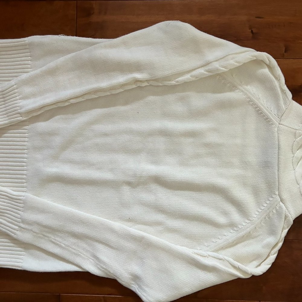 Cream Sweater - Picture 5 of 5